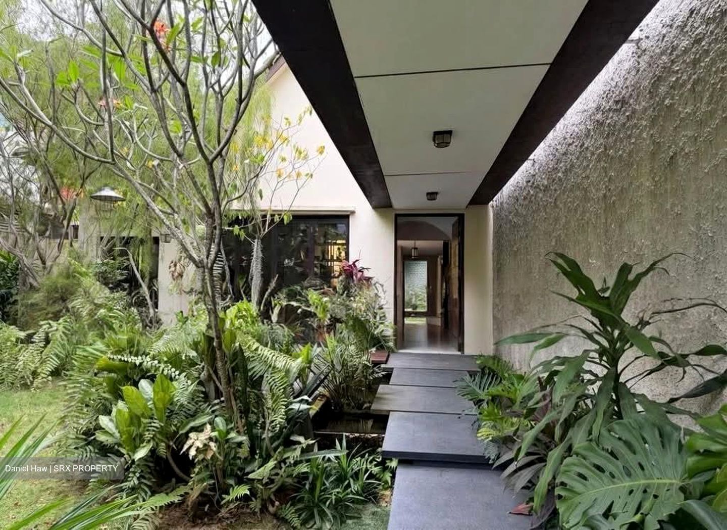 Cambridge Road (D8), Terrace #535185081